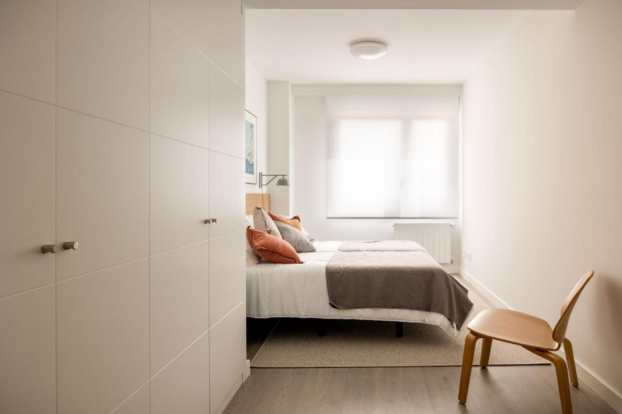 Apartamento Santa Ana junto a la ria a estrenar con piscina , garaje y wifi incluidos Bilbao Exterior foto