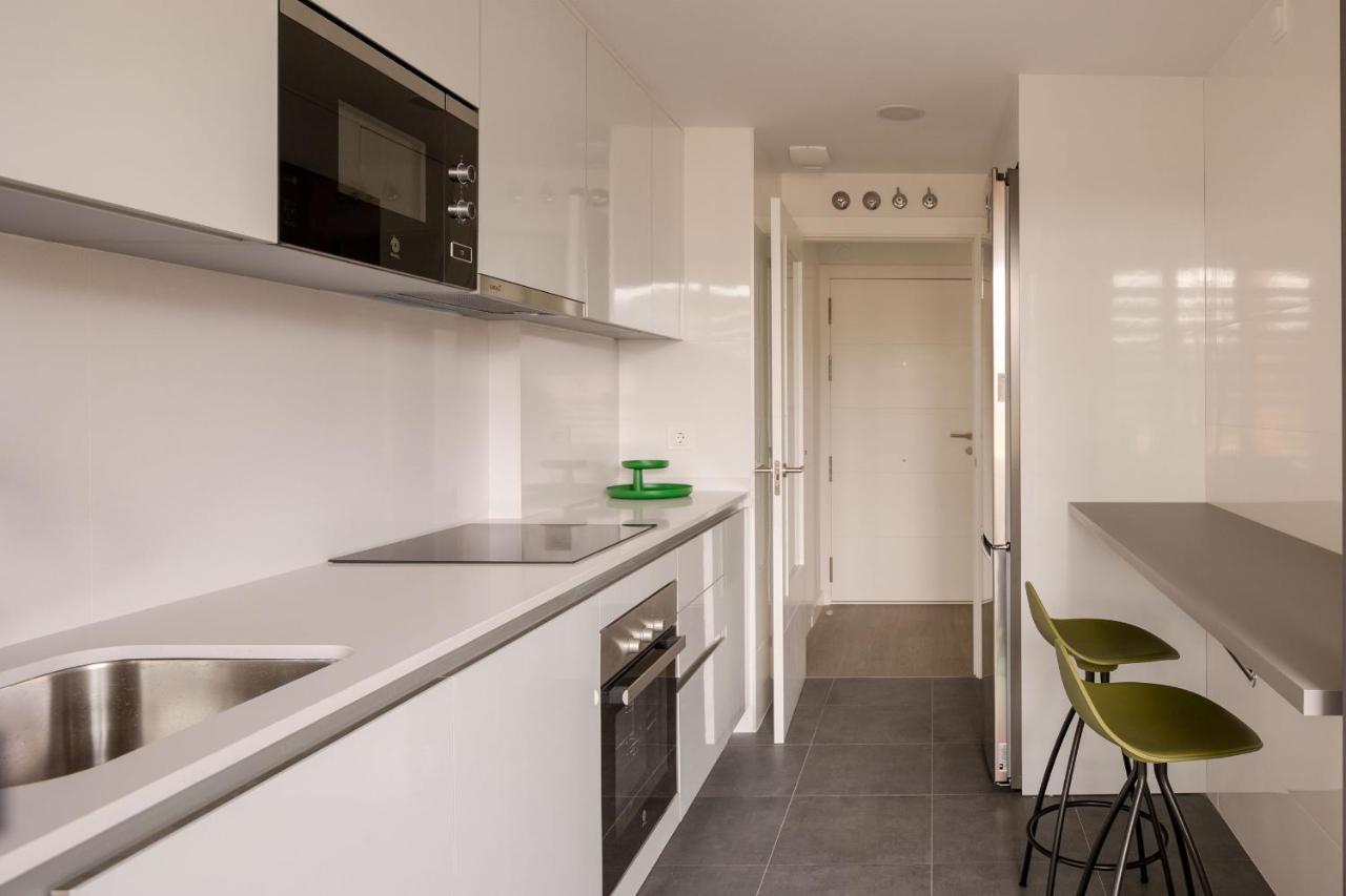 Apartamento Santa Ana junto a la ria a estrenar con piscina , garaje y wifi incluidos Bilbao Exterior foto